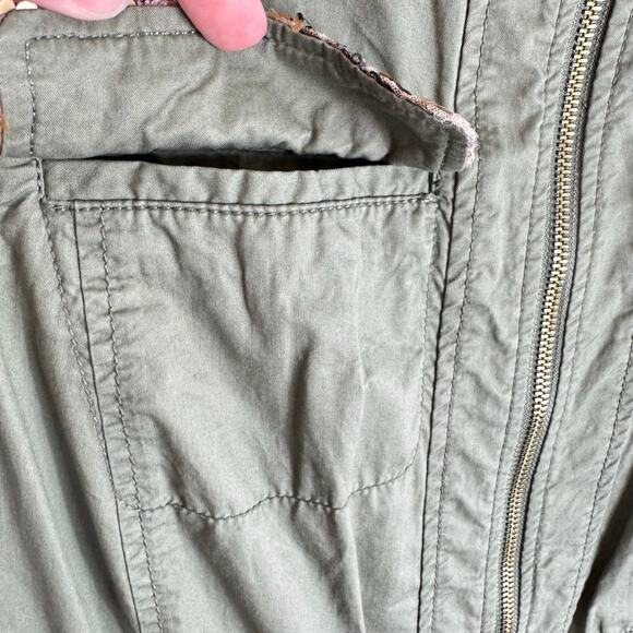 Chico's 100% Cotton Sage Green Gold Sequin Full Zip Military Utility Vest Size L - Picture 5 of 8